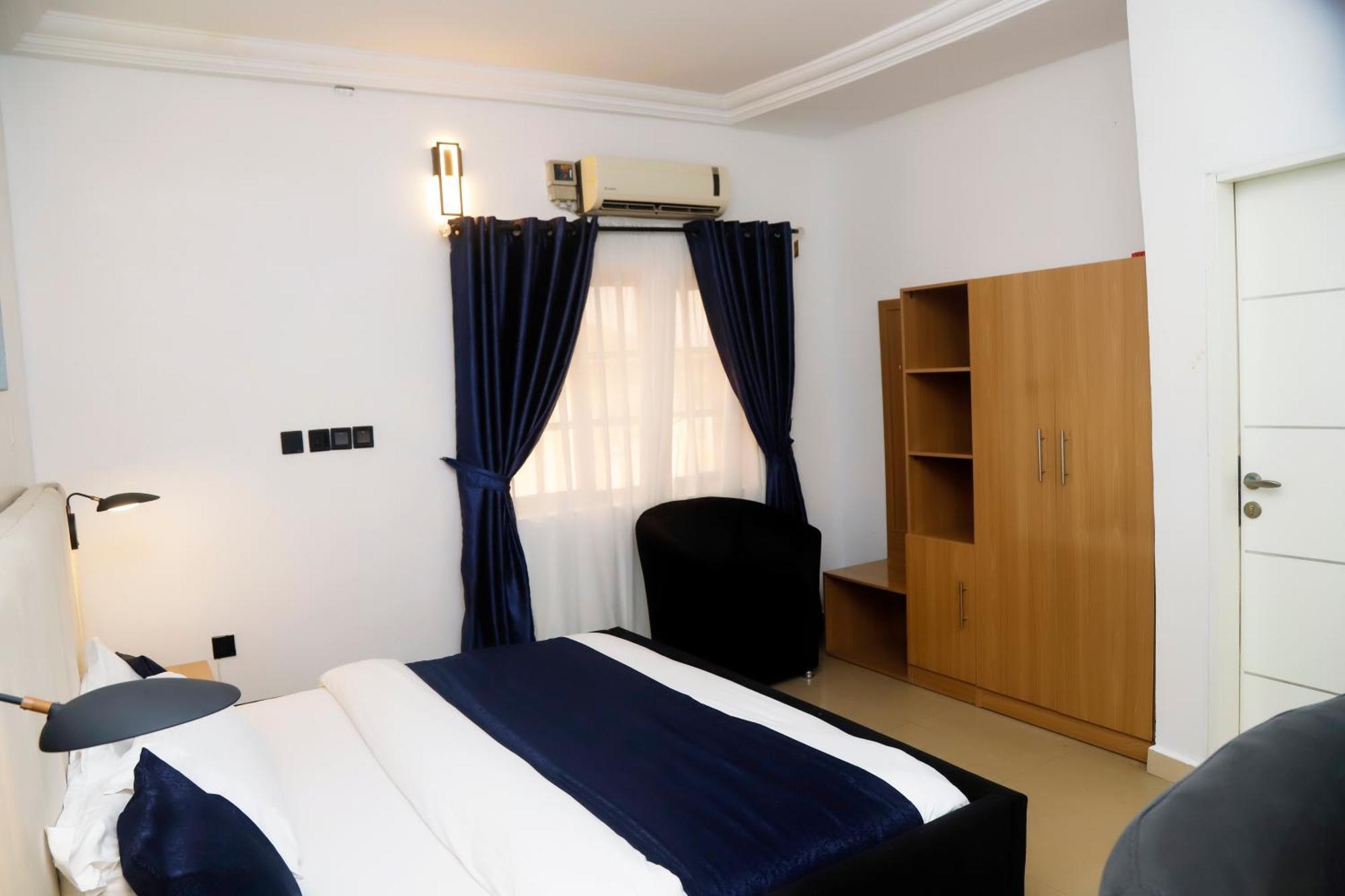 Western Dreams Hotel Абуджа Экстерьер фото